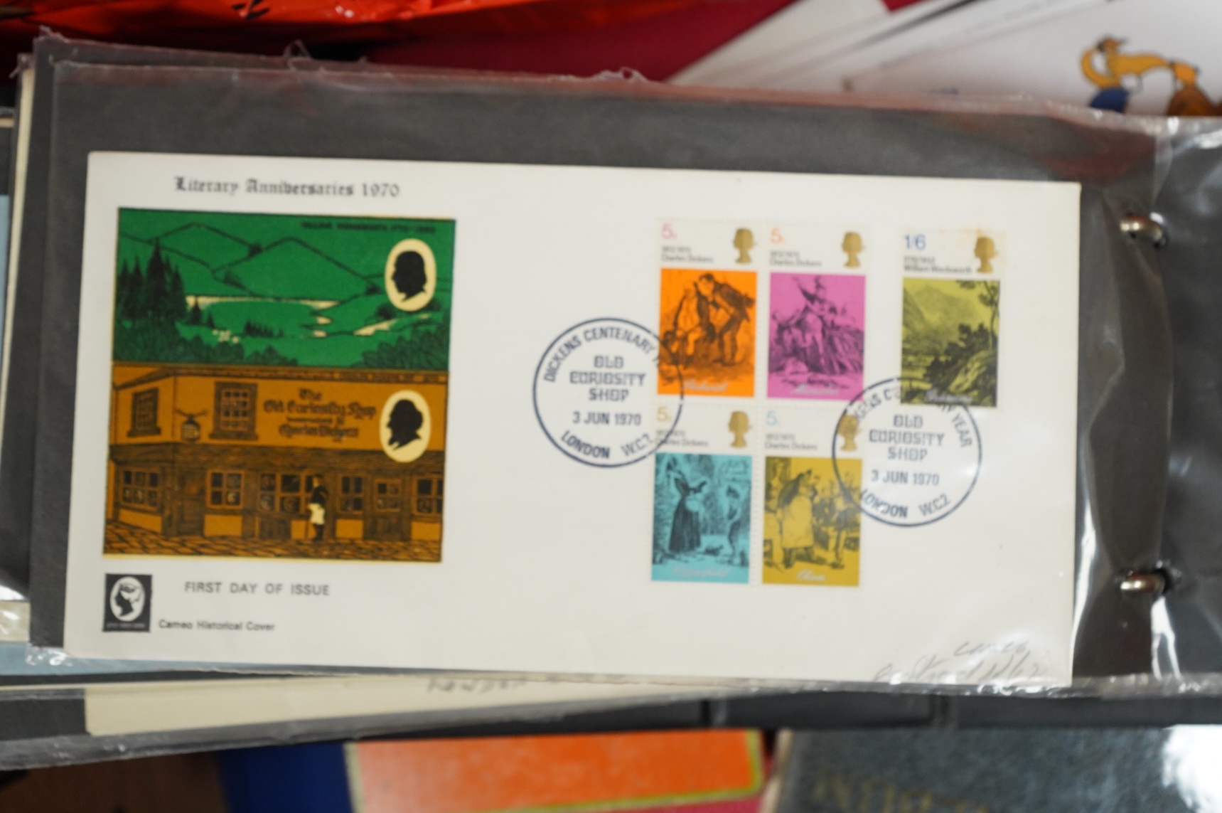 A quantity of world stamps and covers